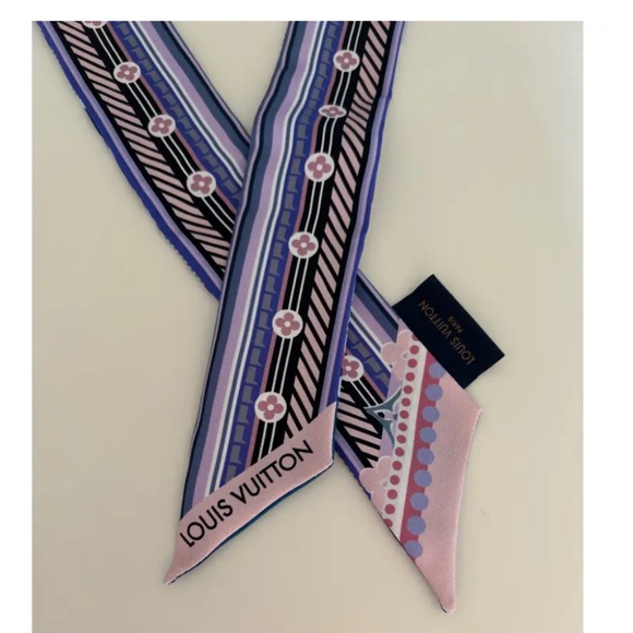 LOUIS VUITTON Silk Pop Monogram BB Bandeau Scarf - Picture 8 of 17
